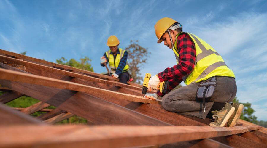 Professional gutter cleaning in North Lima, OH
